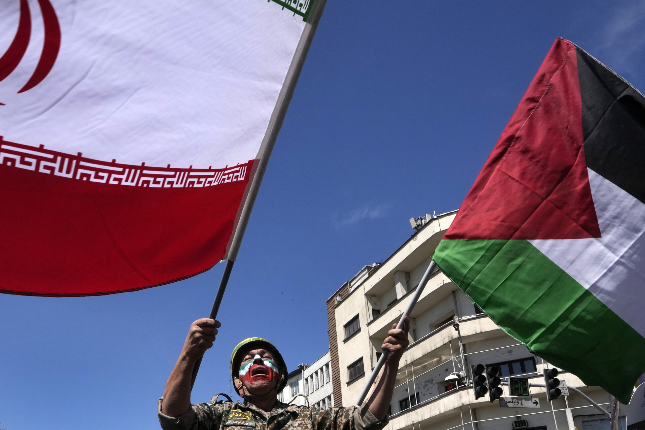 Iran: the Revolutionary Guards claim responsibility for the attack on the US Fifth Fleet in Bahrain 1 iran the revolutionary guards claim responsibility for the attack on the us fifth fleet in bahrain scaled