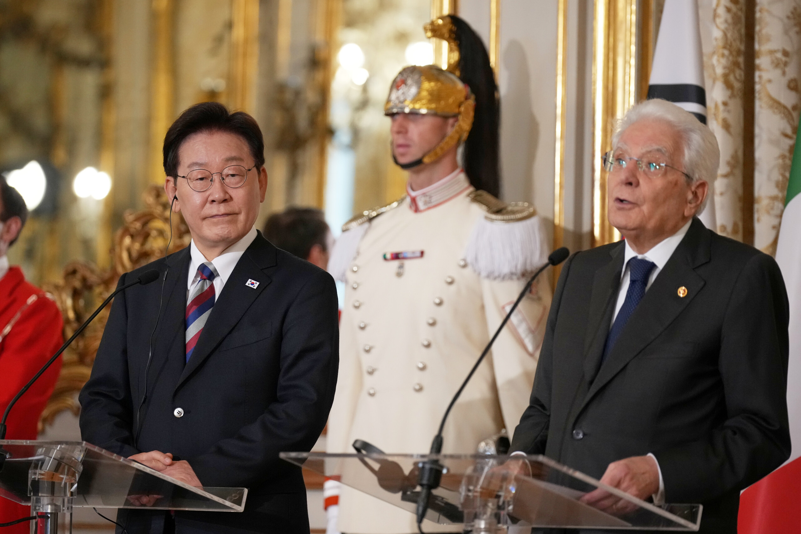 Iran, Mattarella: "Complete reopening of the Strait of Hormuz, avoiding commercial paralysis." 1 iran mattarella complete reopening of the strait of hormuz avoiding commercial paralysis scaled