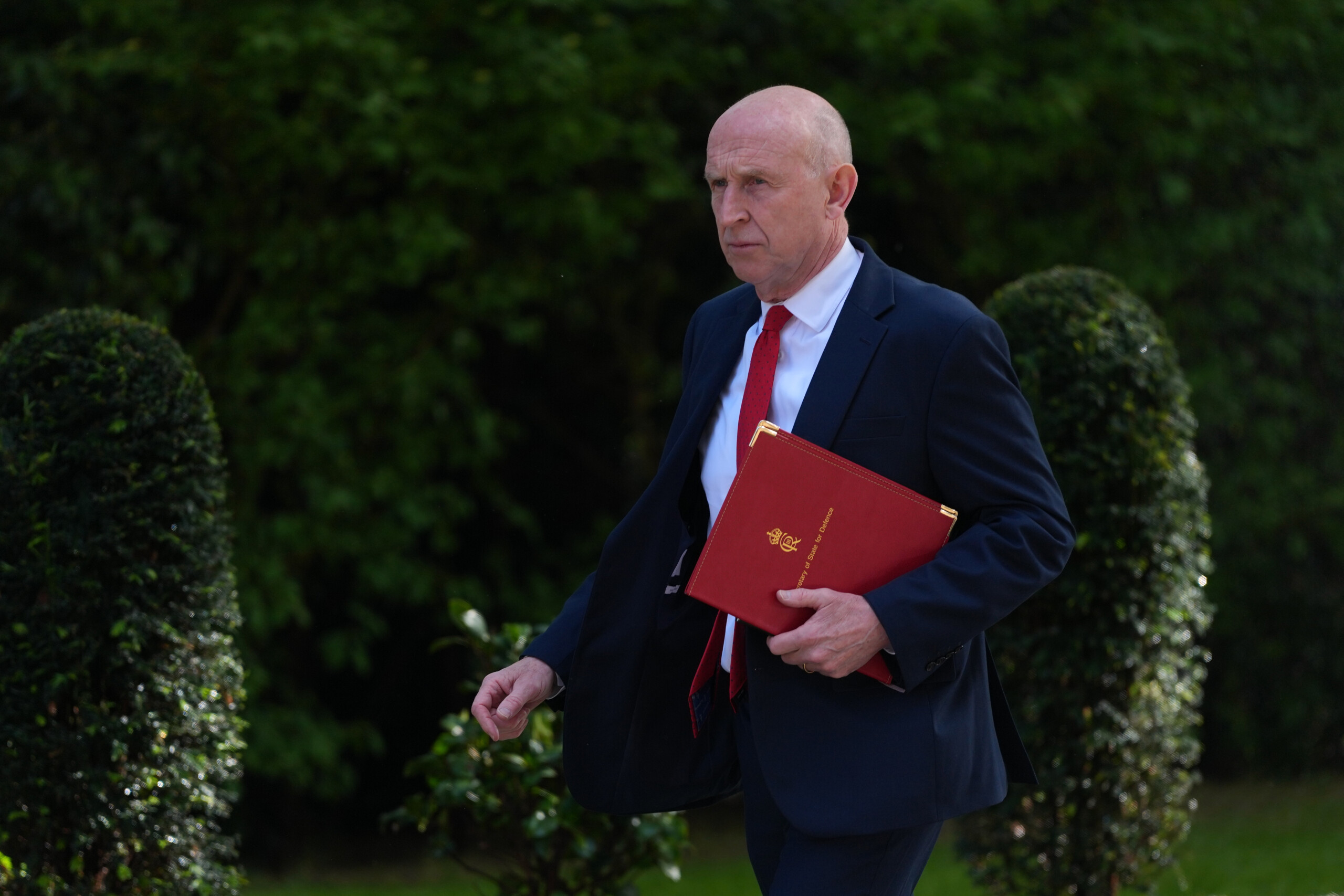 united kingdom defence secretary healey resigns scaled