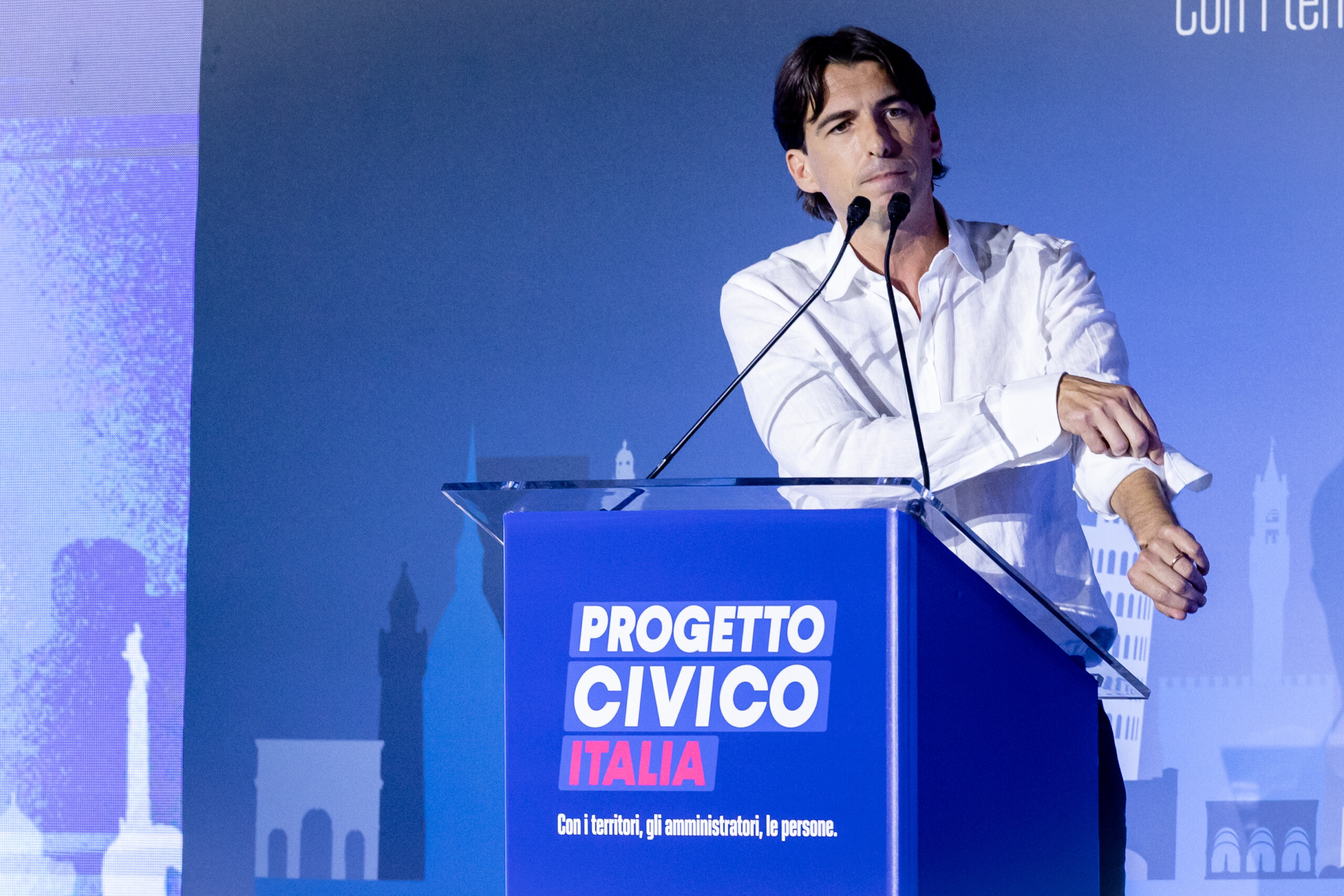 Centre-left, Onorato: ‘We're not interested in choosing between Schlein and Conte; no divisions’ 1 centre left onorato were not interested in choosing between schlein and conte no divisions scaled